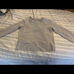Lululemon Size 4 Light Gray long sleeve pullover top